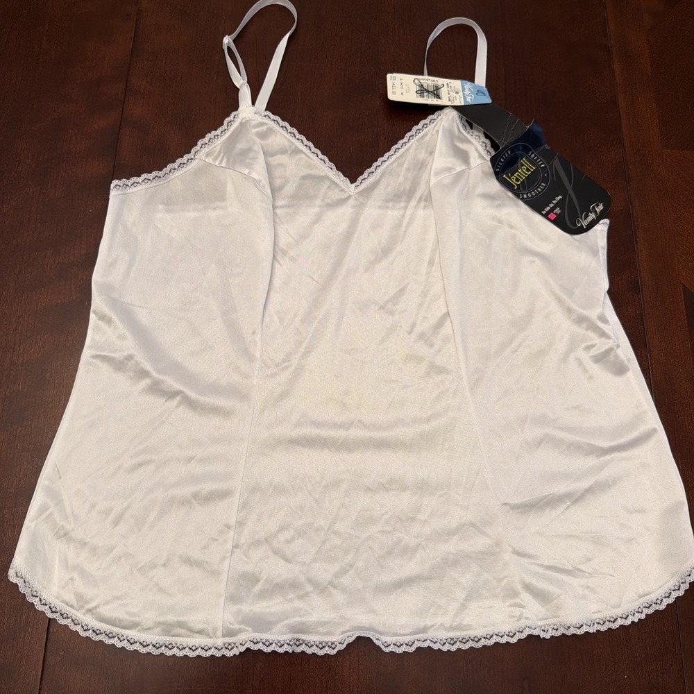 VTG Vanity Fair Jentell Satin Nylon Cream 17701 Camisole Lace Cami 40 USA NOS